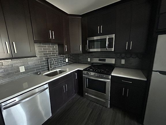 2nd image of 220 Passaic Ave #3R