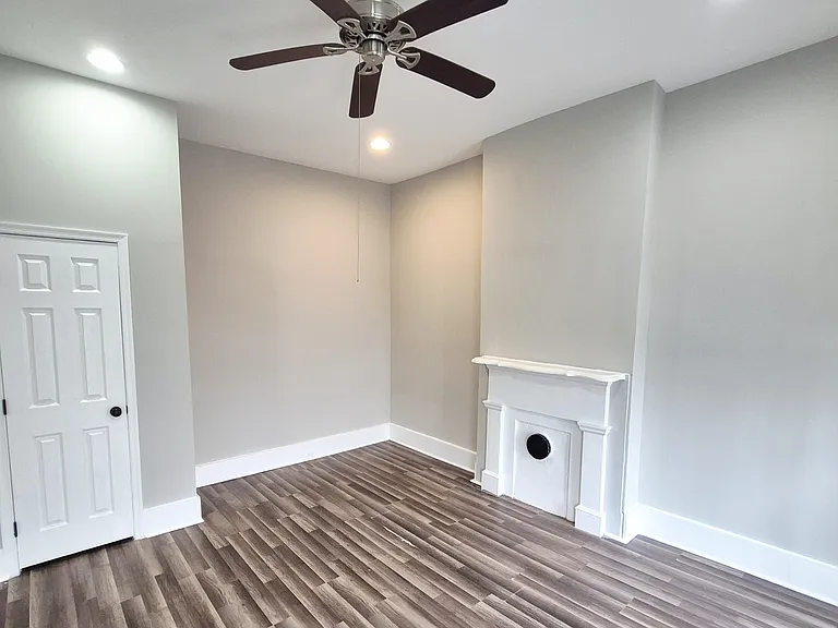 2820 Q St — Photo 3