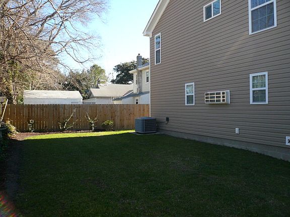 5th image of 790 51st St