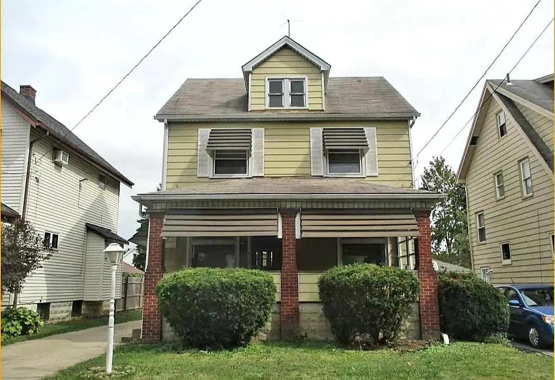 123 N Hartford Ave photo 1