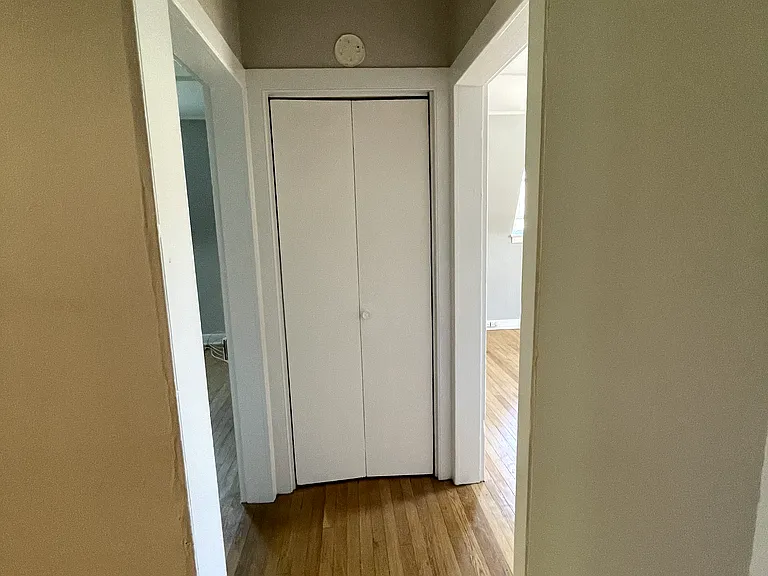4 Main St #6 — Photo 12