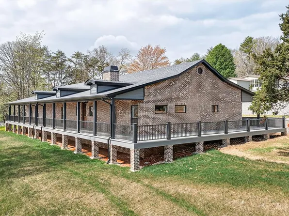 124 Virginia Ave, Livingston, TN 38570