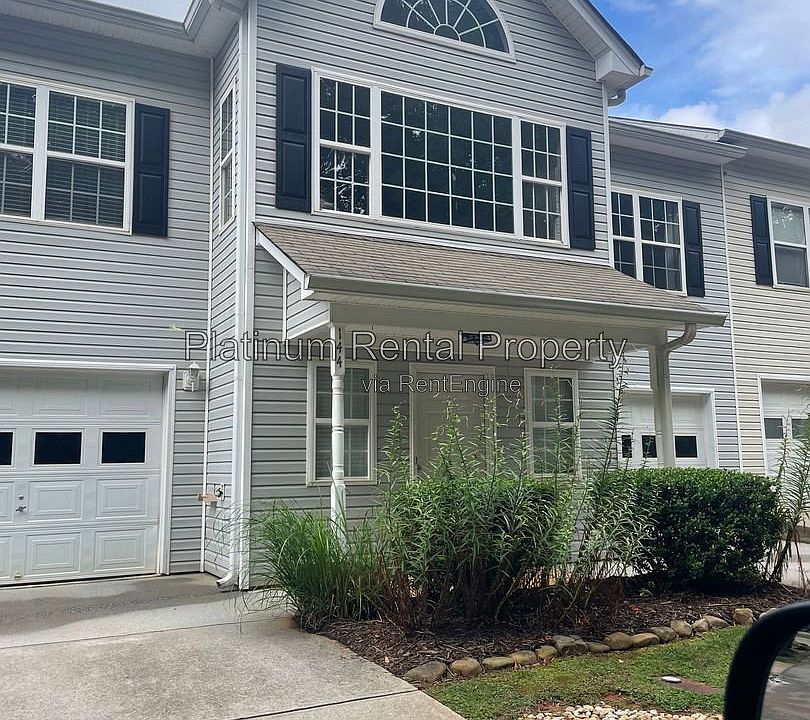 1st image of 144 Pointe Cir