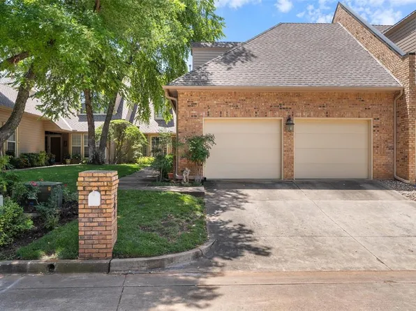 704 Aberdeen Rd, Edmond, OK 73025