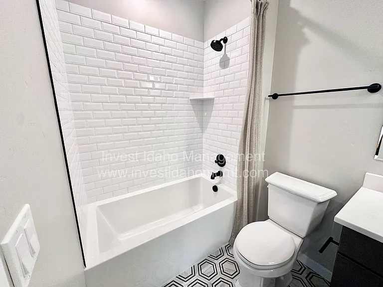 373 N Stone Canyon Ln — Photo 18