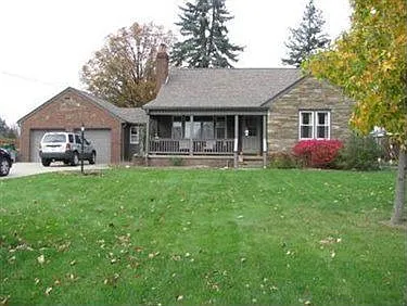 46 Island Dr photo 1