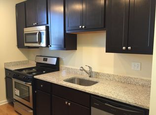 2450 W Albion Ave APT 2E, Chicago, IL 60645