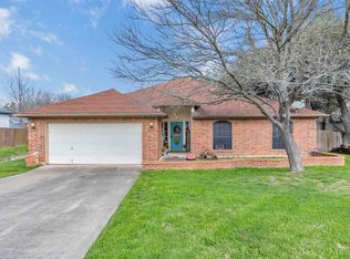 121 Ted Ct, Kyle, TX 78640