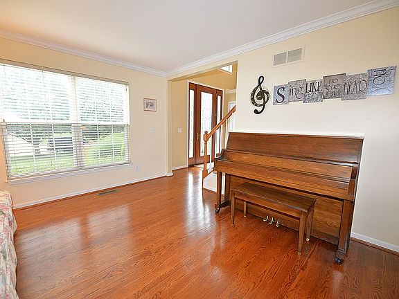 3rd image of 8635 Charleston Creek Dr