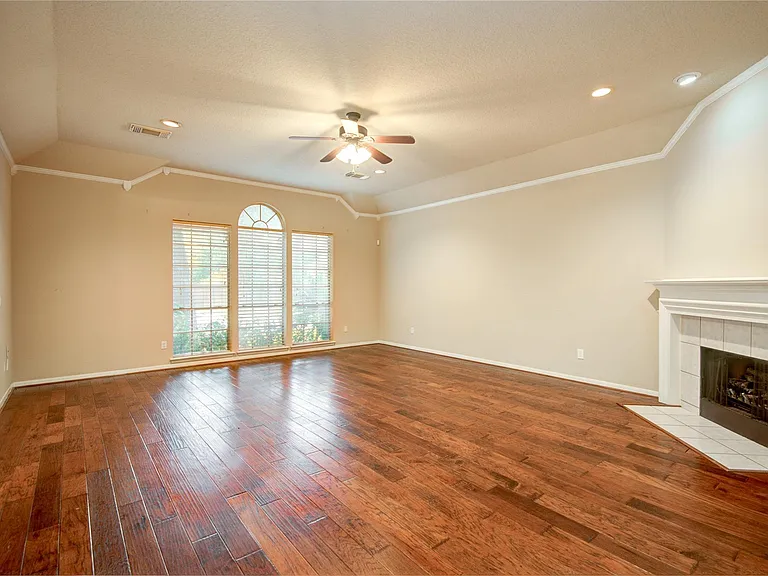 18422 Auburn Woods Dr — Photo 15