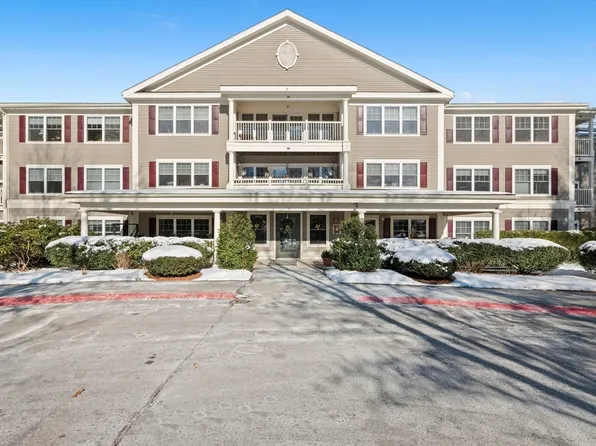 34 Meeting House Ln APT 121, Stow, MA 01775