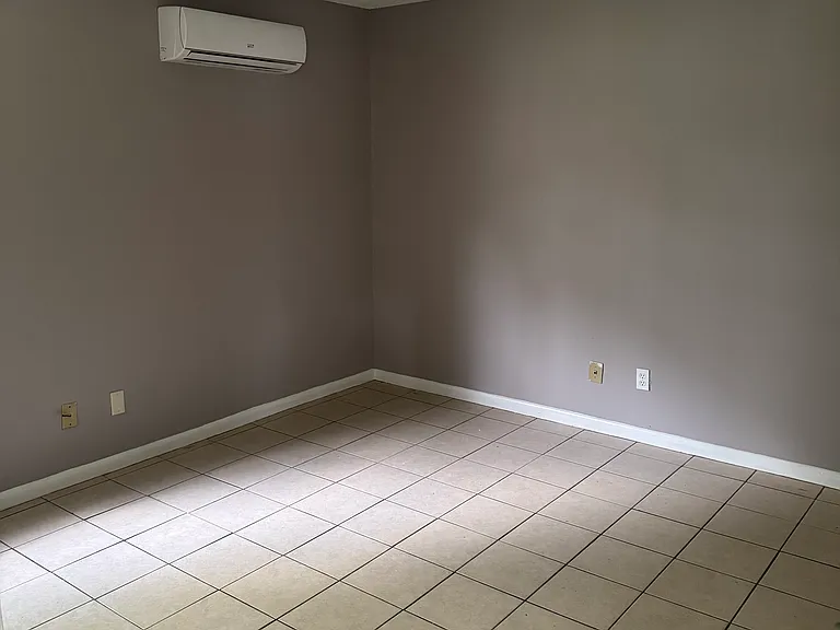 1733 SW 108th Ln #3B — Photo 5