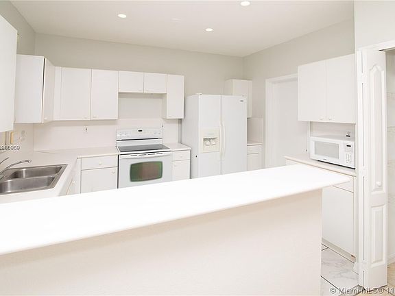 2nd image of 13585 NW 9th Ct