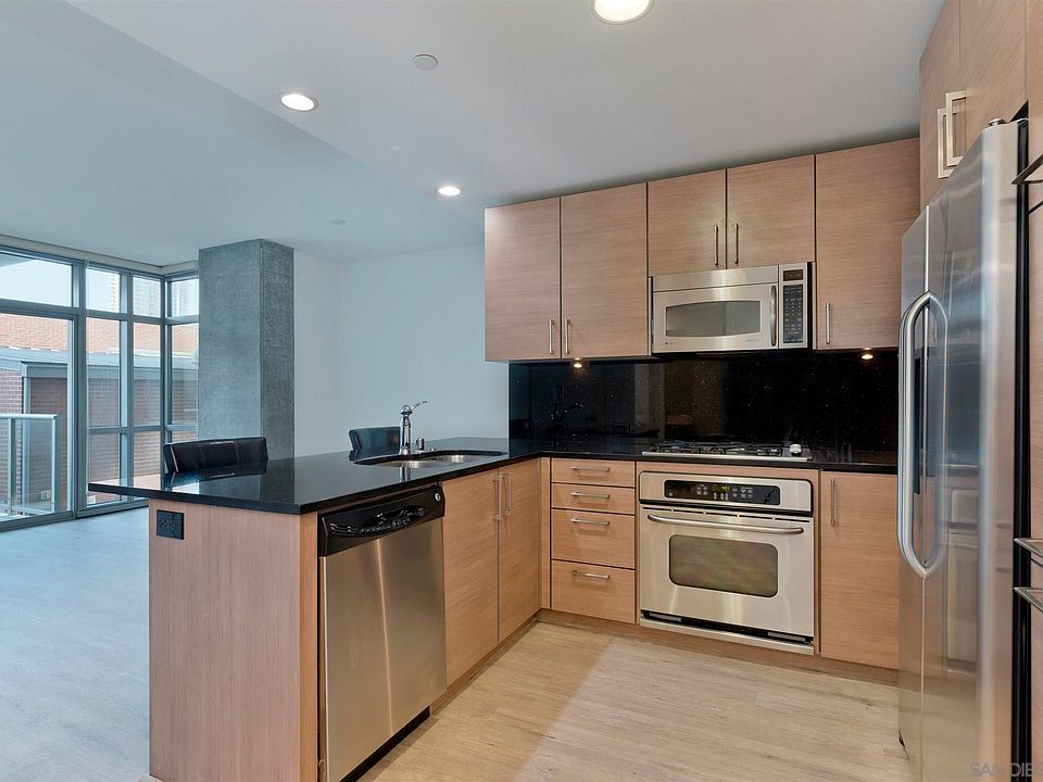 1st image of 800 The Mark Ln Unit 304