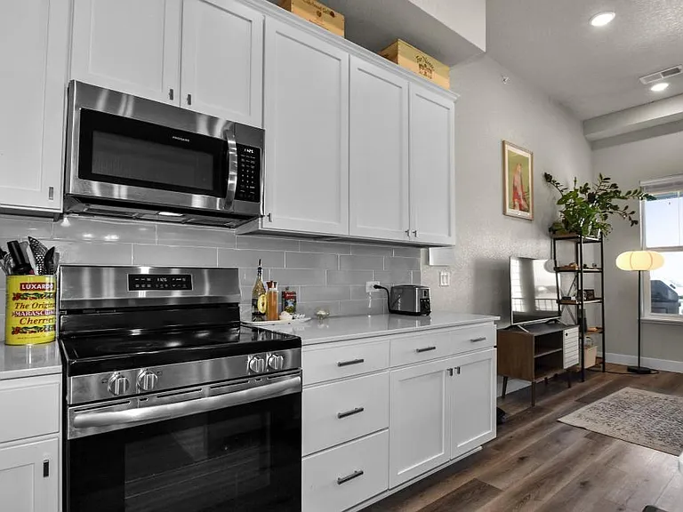 6826 School House Dr — Photo 14