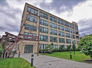 21 Illinois St APT 405, Worcester, MA 01610