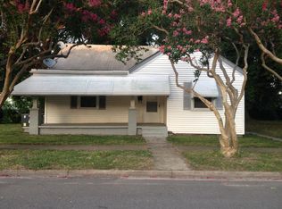 1917 Piedmont Ave, Portsmouth, VA 23704