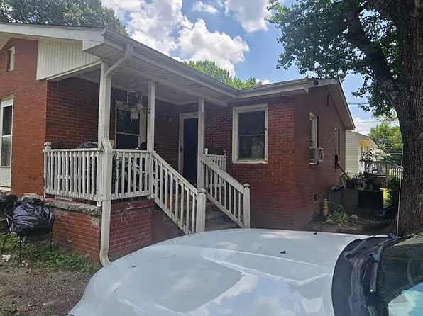 138 S School St, Burlington, NC 27215