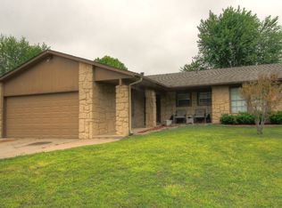 1012 W Oak Ridge St S, Broken Arrow, OK 74012