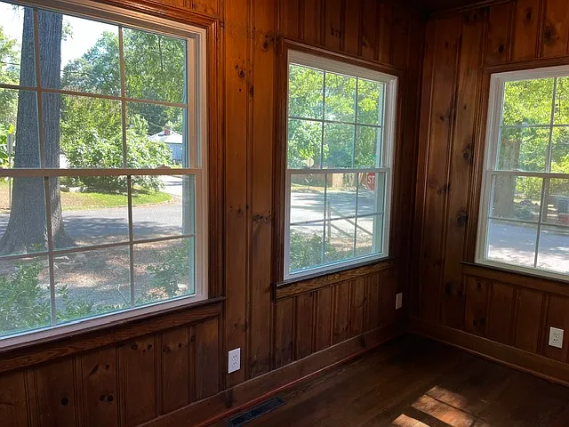 2417 Cascadilla St — Photo 4