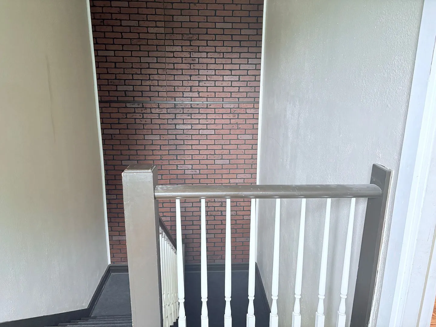 Vintage Charm Meets Downtown Convenience! — Photo 4