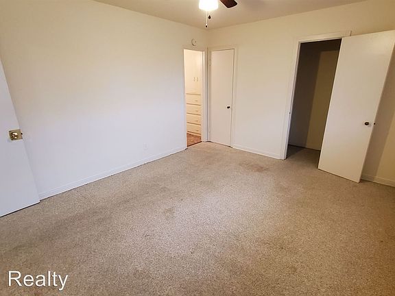 4th image of 1613 S Polk St APT 10