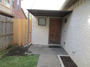 1925 Summit Ave, Dallas, TX 75206