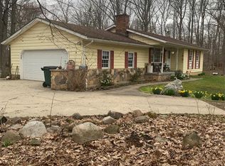 8195 N Latson Rd, Howell, MI 48855