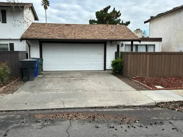 2657 El Goya Dr, Modesto, CA 95354