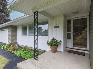 1 Browning Ave, Nashua, NH 03062