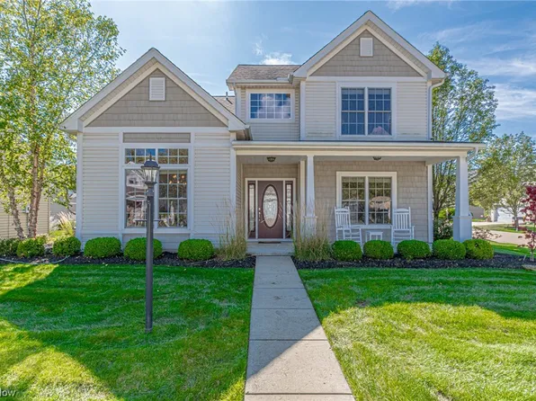 13177 Northpointe Cir, Strongsville, OH 44136