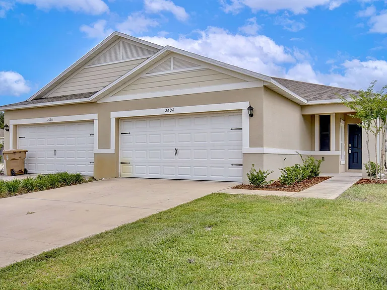 2694 Sunkissed Dr — Photo 2