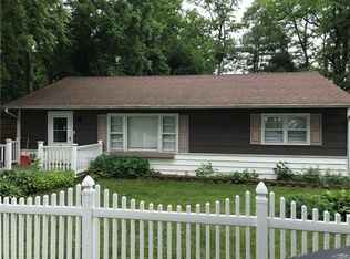 16 Bradford Ter, New Windsor, NY 12553