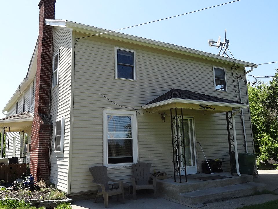 1st image of 15 Washington St