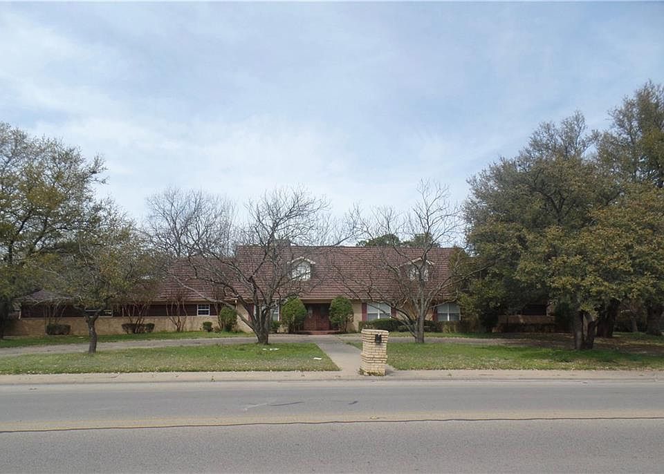 1st image of 1208 W Westhill Dr