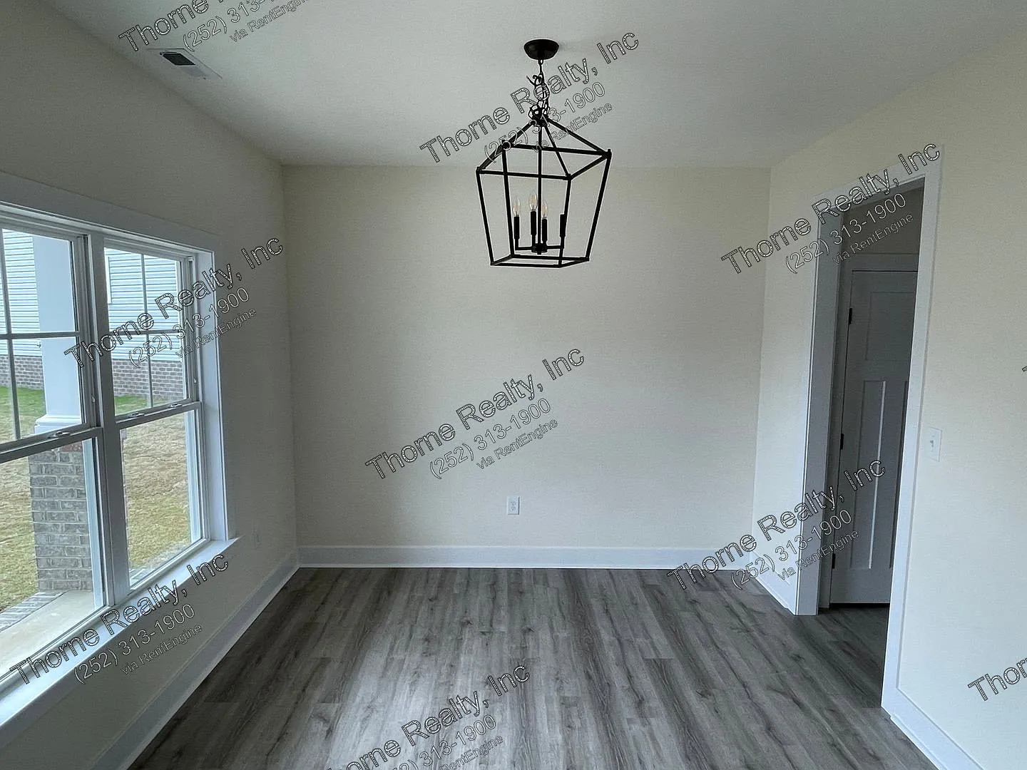 3 bed, 2.0 bath, 1455 sqft, $1,750 — Photo 3