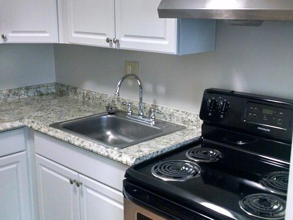 3rd image of 990 Capitol Ave #Fcd6034e3
