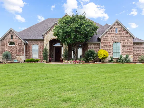 104 Sullivan Way, Waxahachie, TX 75167