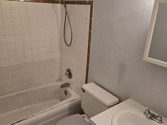 3rd image of 7035 Paxton Rd