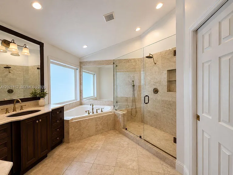 2616 Oakbrook Ct — Photo 13