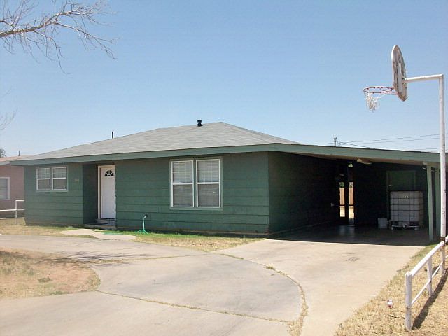 1st image of 3106 Delano Ave