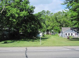 6591 Lakeshore Rd, Fort Gratiot, MI 48059