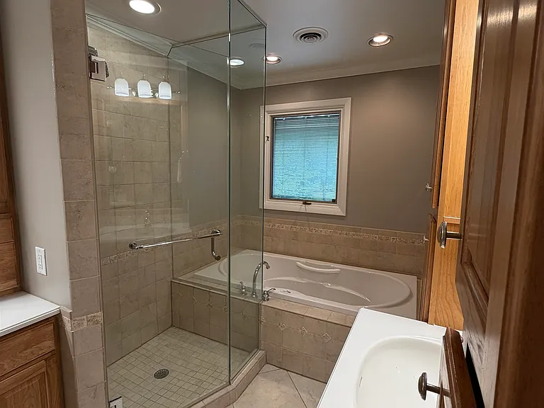 1308 Shirley St — Photo 26