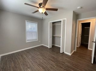 1609 S Ralston Ave, Independence, MO 64052