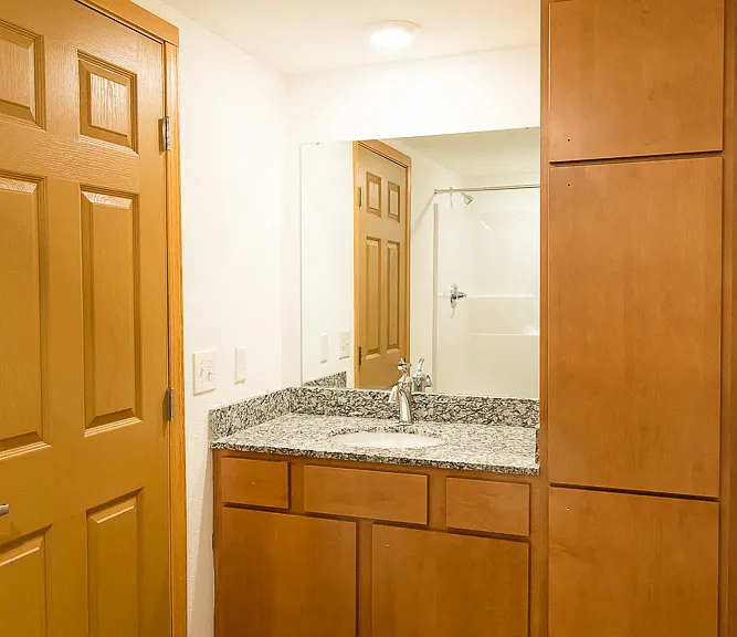 North Pointe Apartments — Photo 33