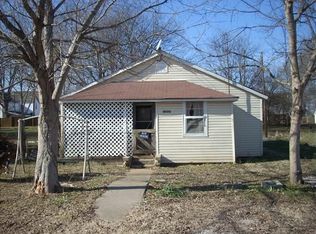 1207 Montgomery Ave, Sheffield, AL 35660