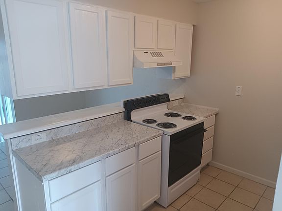 6933 SW Hampshire Cir, Lawton, OK 73505 | Zillow