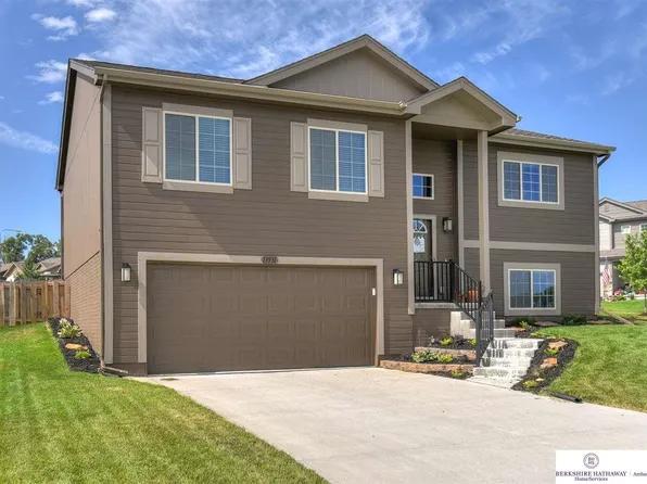 13931 Iowa St, Omaha, NE 68142