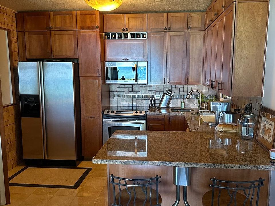 2nd image of 3875 Lower Honoapiilani Rd APT A107