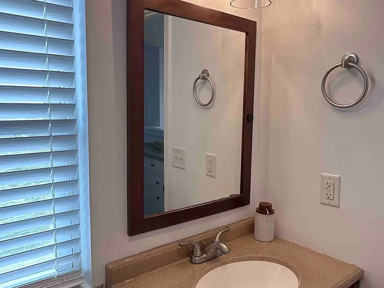 116 E 14th St #3 — Photo 14